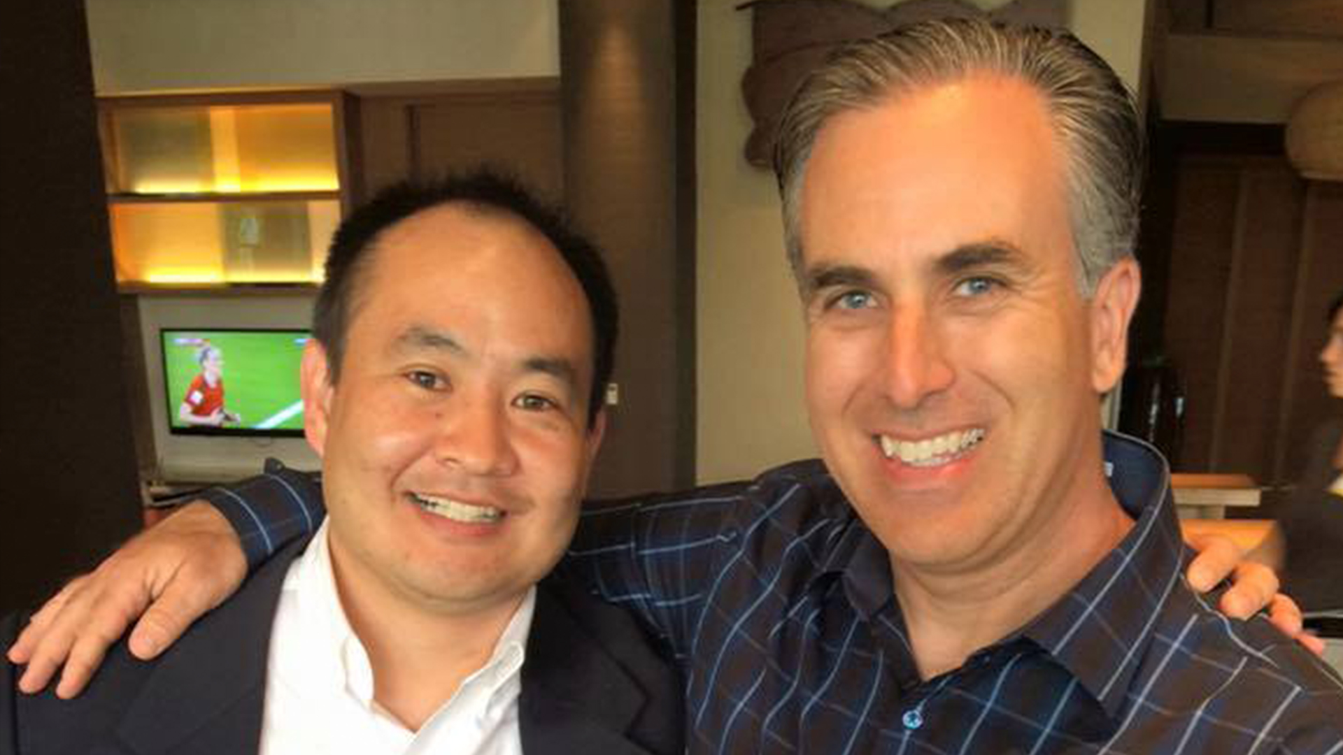 Dennis Yu with Michael Stelzner