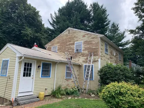 Lead paint in Massachusetts homes: what homeowners need to know